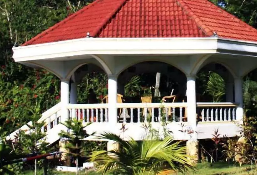 Fotos del hotel Whispering Palms Bungalow Resort:  4