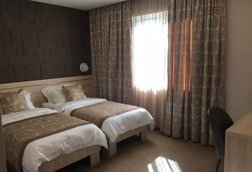 Fotos del hotel Iberia Didube:  2
