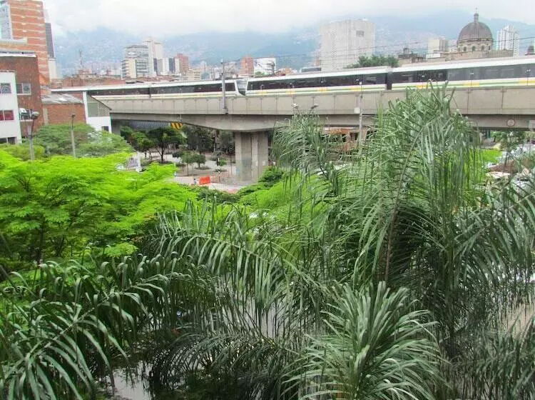 Fotos del hotel Plaza Mayor Medellin:  14