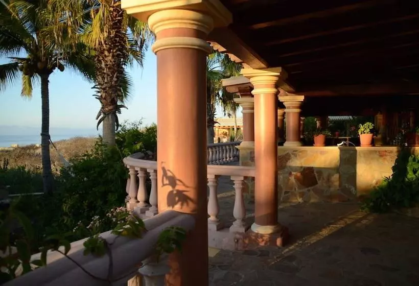 Fotos del hotel Villa Del Faro:  3