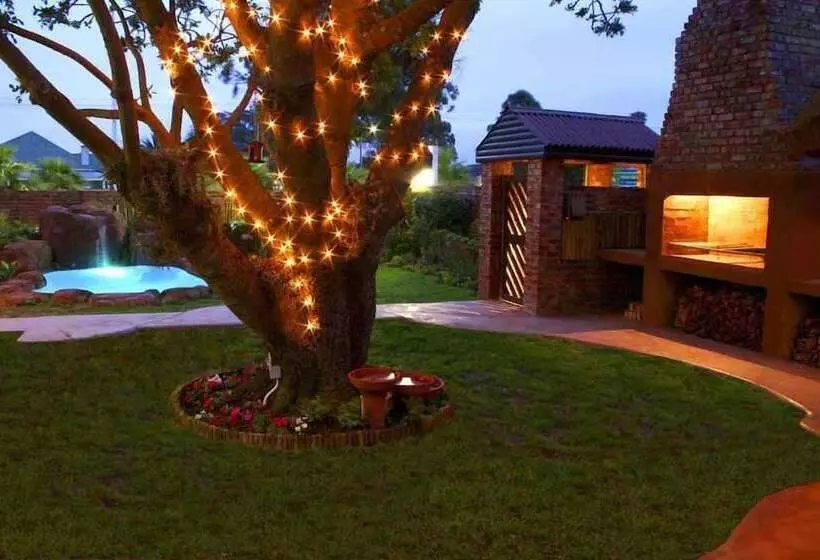 Fotos del hotel Treetops Guesthouse:  6