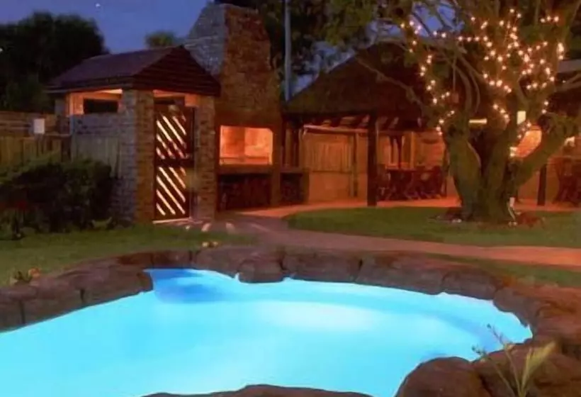 Fotos del hotel Treetops Guesthouse:  2