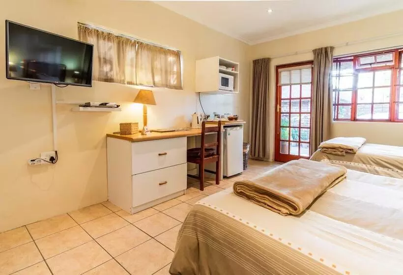 Fotos del hotel Treetops Guesthouse:  16