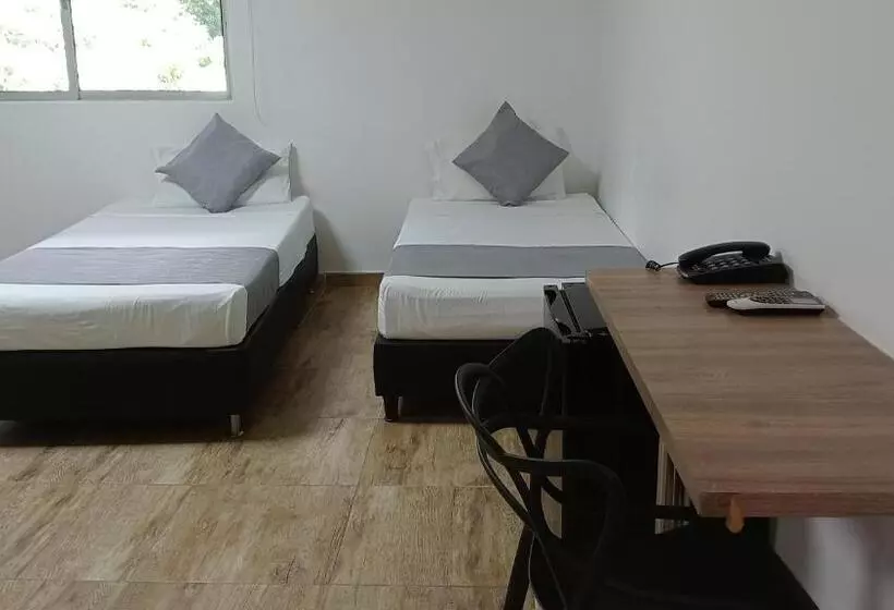 Fotos del hotel Palmas Del Estadio:  11