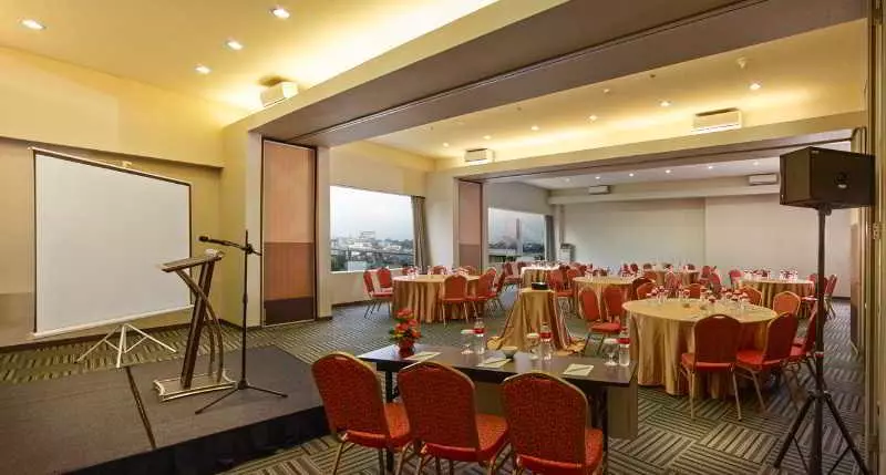 Fotos del hotel Zen Premium Cihampelas:  4