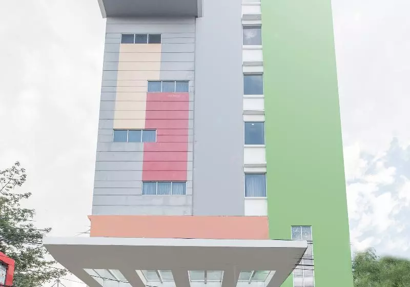 Fotos del hotel Asyra Makassar:  2