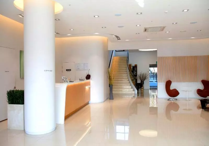 Fotos del hotel Crown  Changwon:  3