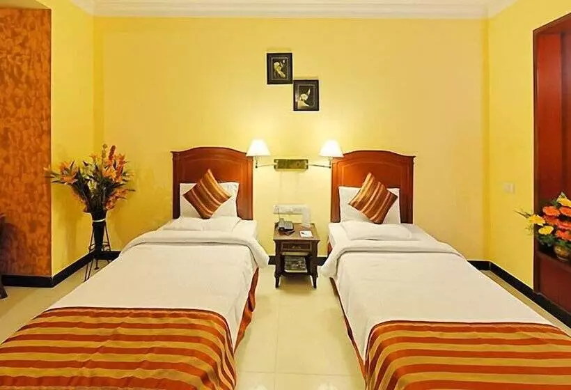 Fotos del hotel Aadithya By Tgi:  17