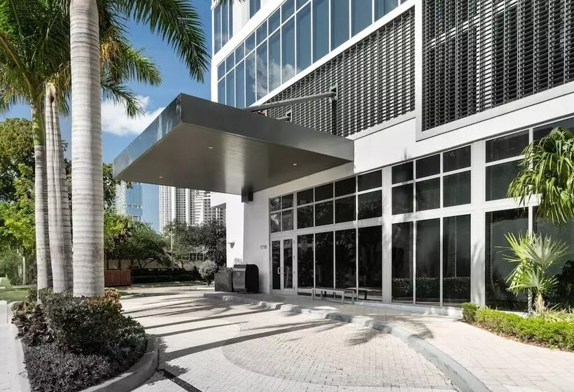 Fotos del hotel Residence Inn Miami Sunny Isles Beach:  16