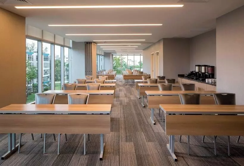 Fotos del hotel Residence Inn Miami Sunny Isles Beach:  21