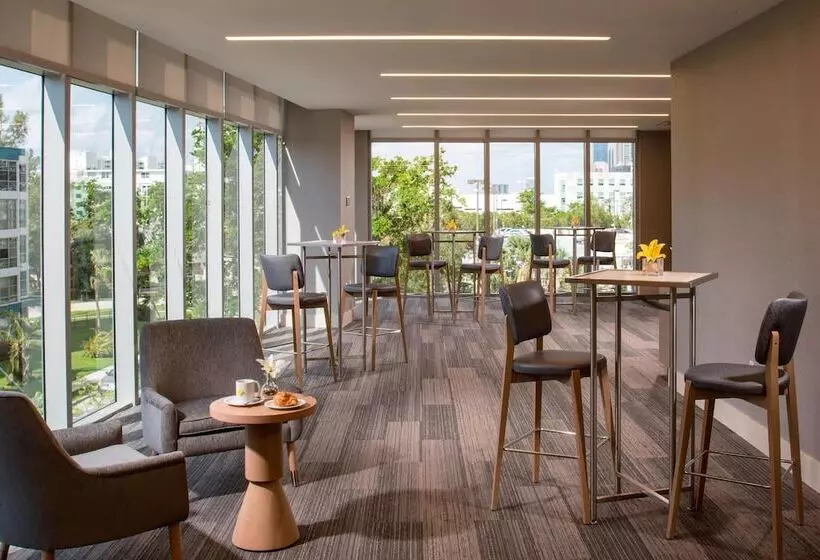 Fotos del hotel Residence Inn Miami Sunny Isles Beach:  2