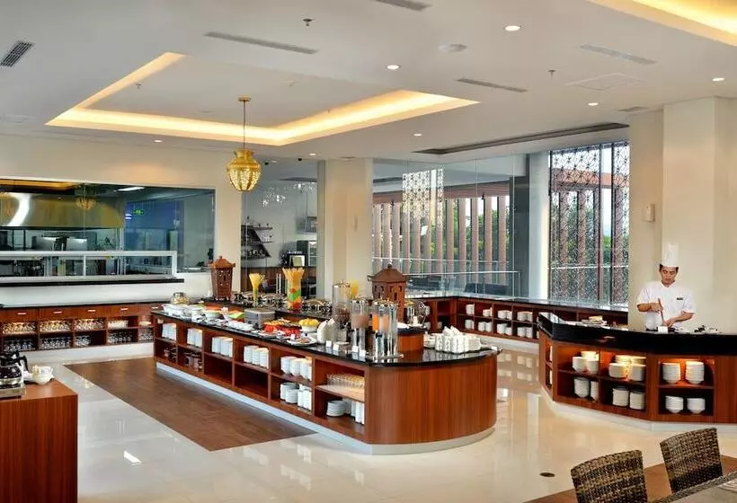 Fotos del hotel The Atrium Hotel & Resort Yogyakarta:  4