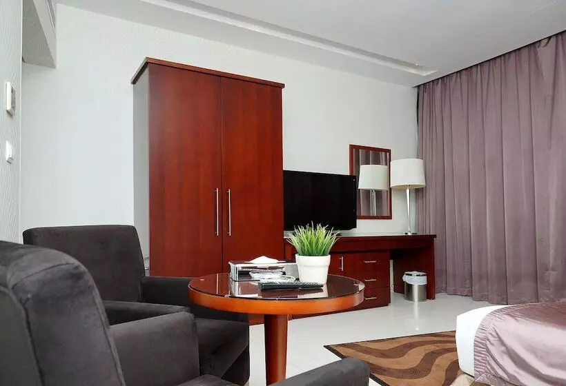 Grand Mayral