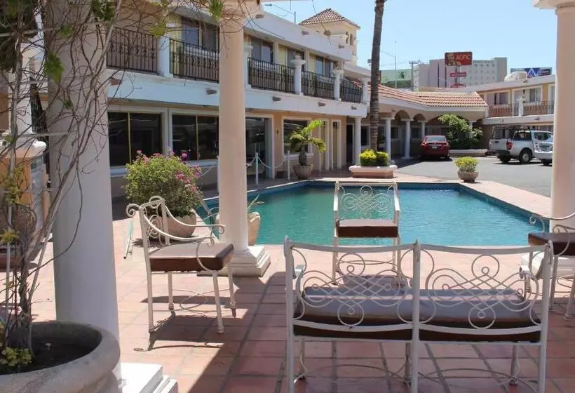 Fotos del hotel La Villa:  9