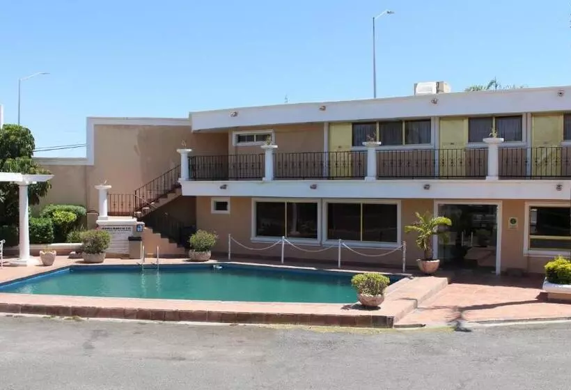 Fotos del hotel La Villa:  16
