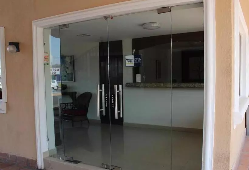 Fotos del hotel La Villa:  11