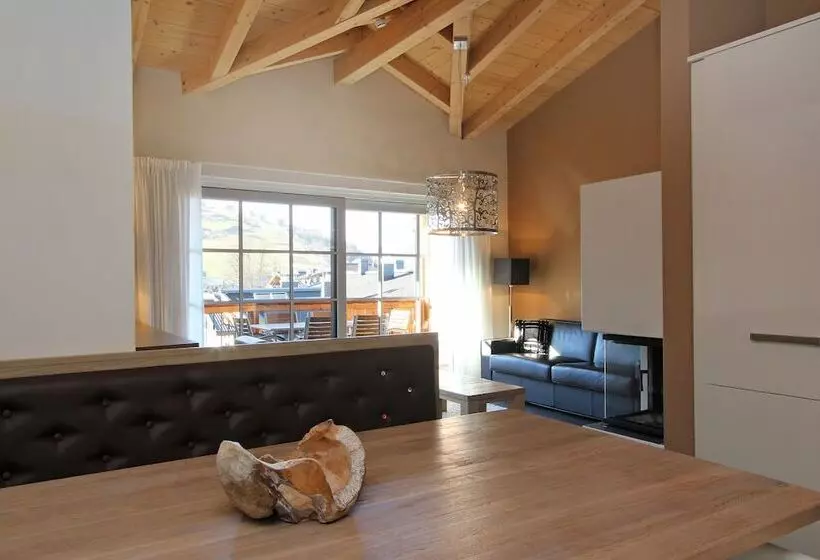 Fotos del hotel Avenida Mountain Resort By Alpin Rentals:  1