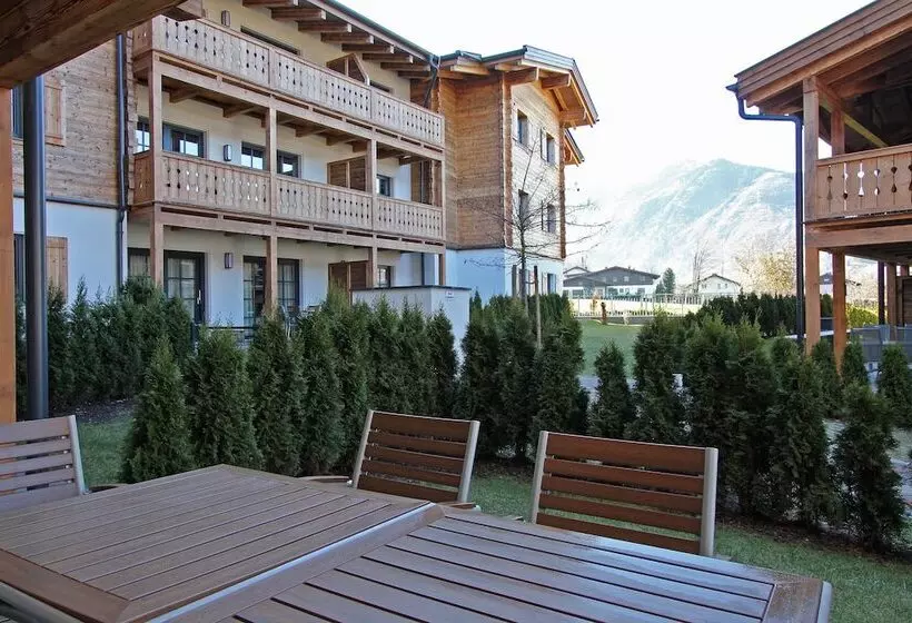 Fotos del hotel Avenida Mountain Resort By Alpin Rentals:  2