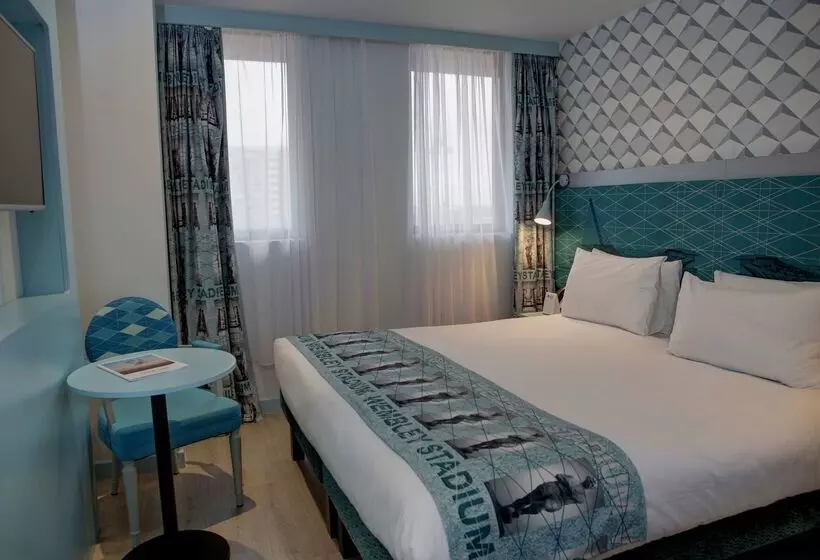 Fotos del hotel Best Western Plus London Wembley:  2