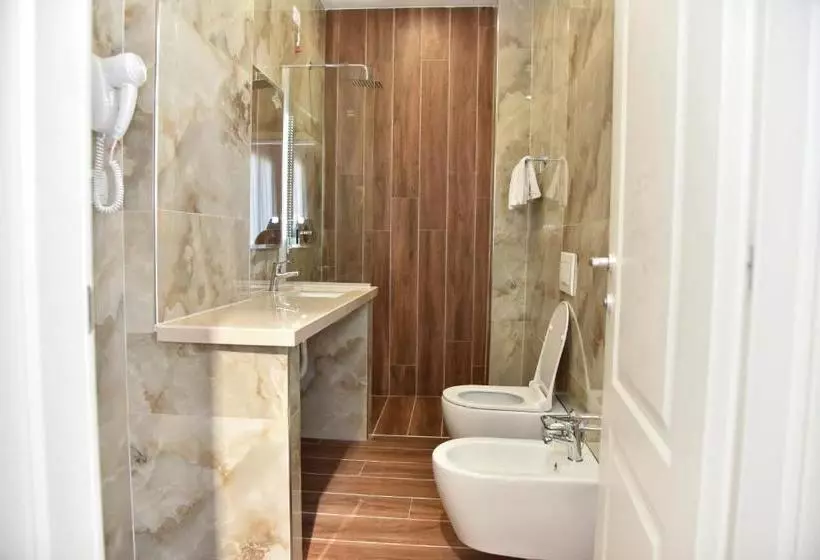 Fotos del hotel Edart:  4