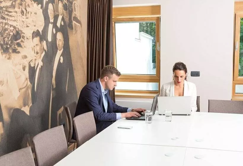 Fotos del hotel Tesla  Smart Stay:  18