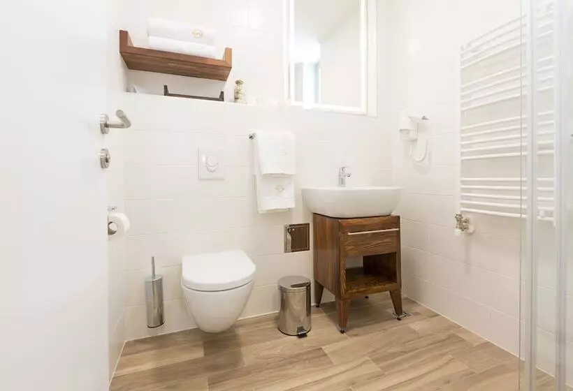 Fotos del hotel Tesla  Smart Stay:  15