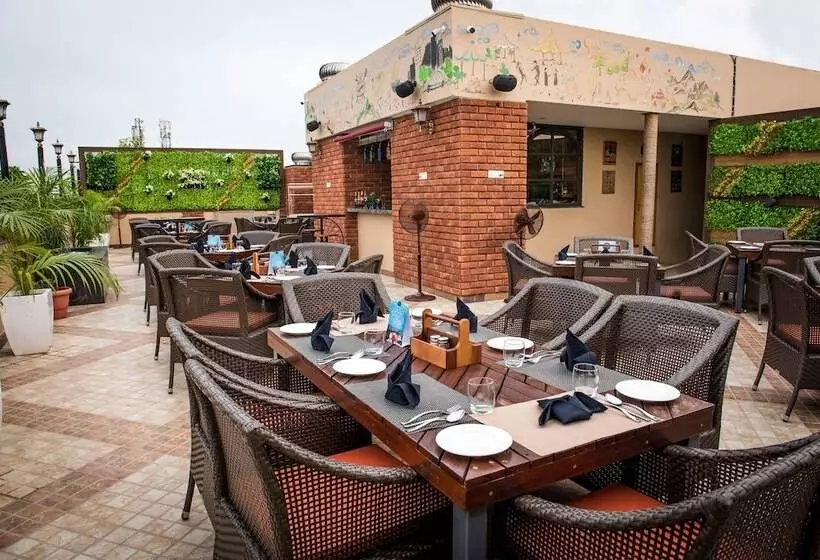 Fotos del hotel Glades:  15
