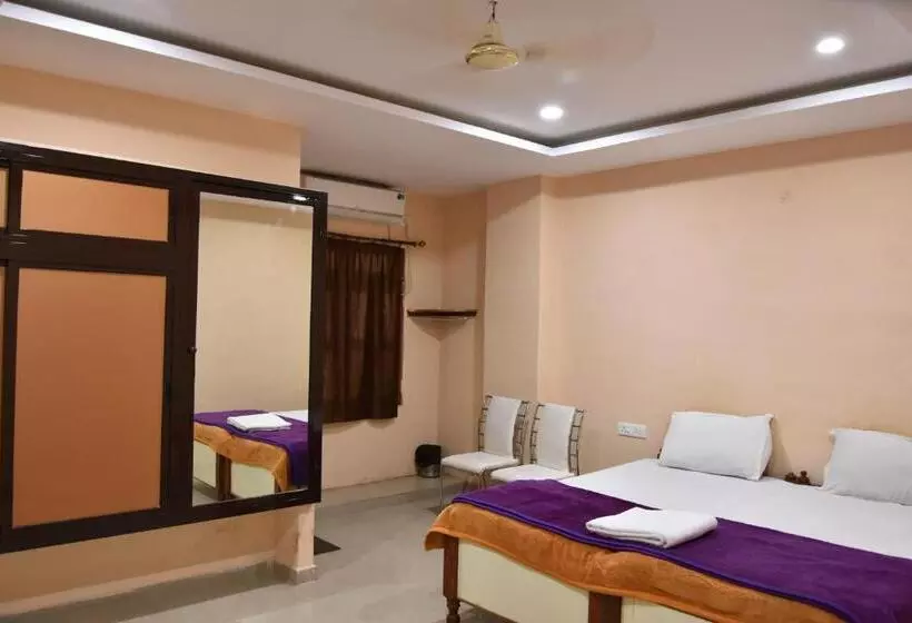 Fotos del hotel Sarweshwary:  20