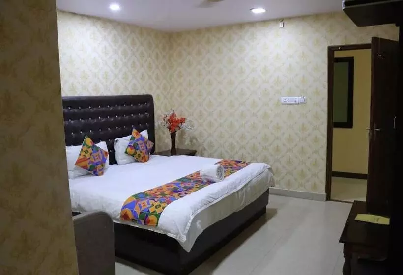 Fotos del hotel Sarweshwary:  14