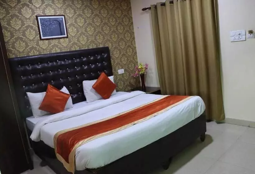 Fotos del hotel Sarweshwary:  16