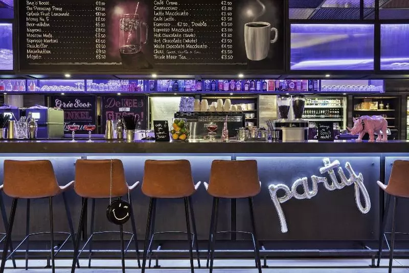 Fotos del hotel Moxy Frankfurt East:  6