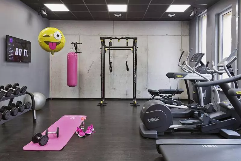 Fotos del hotel Moxy Frankfurt East:  4