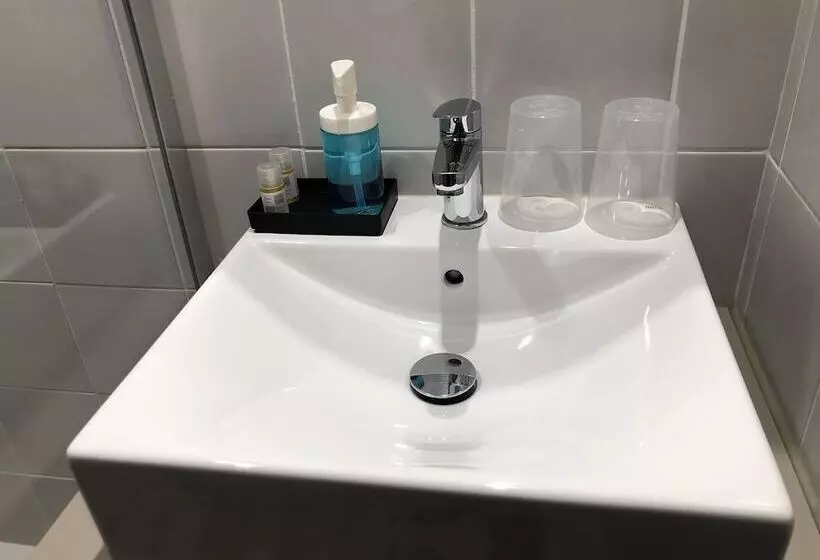 Fotos del hotel Hôtel Saint Roch Montpellier Centre:  4