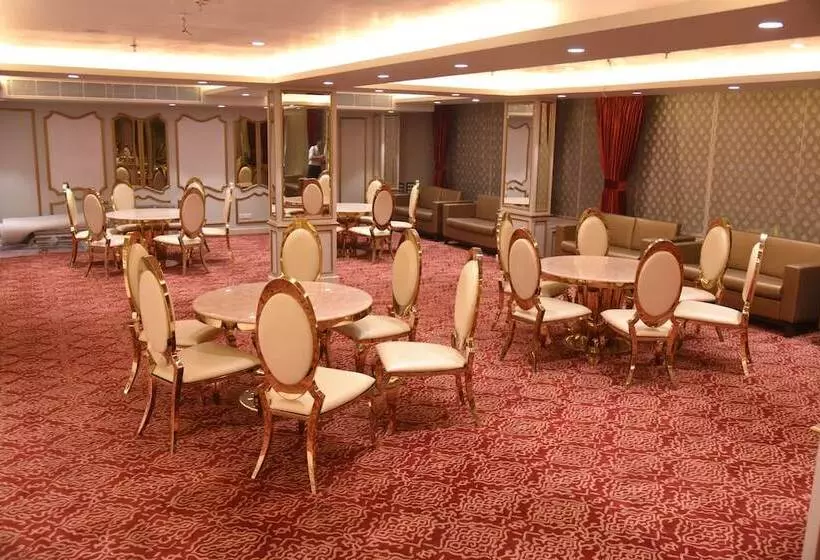 Fotos del hotel The Exotica Grand:  4