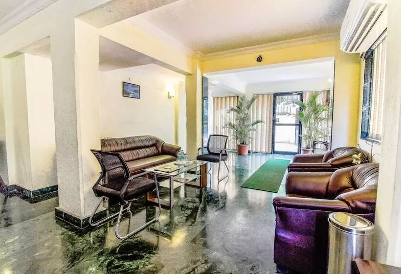 Fotos del hotel Treebo Trend East Field Homes:  3