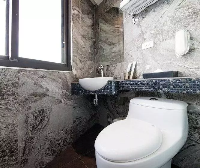 Fotos del hotel Metro Apartment:  8