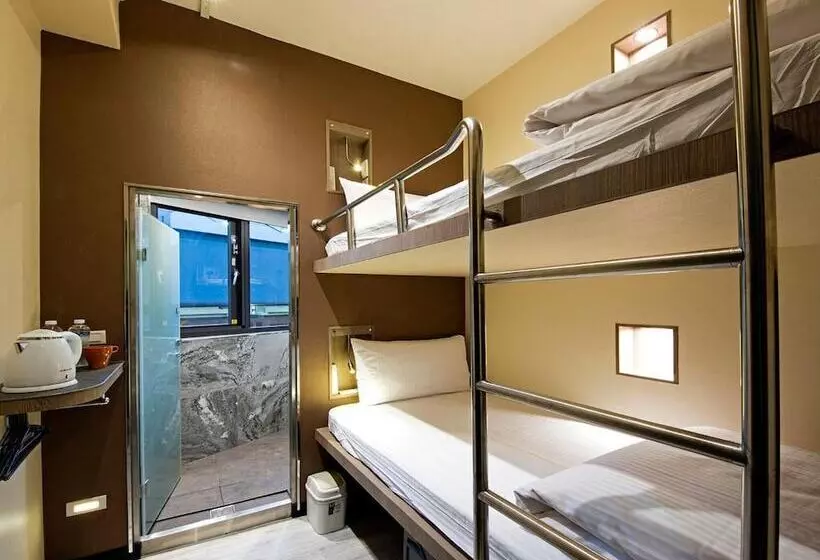 Fotos del hotel Metro Apartment:  25