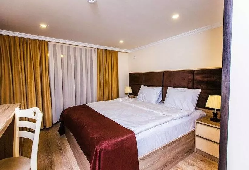 Fotos del hotel Deluxe City:  9