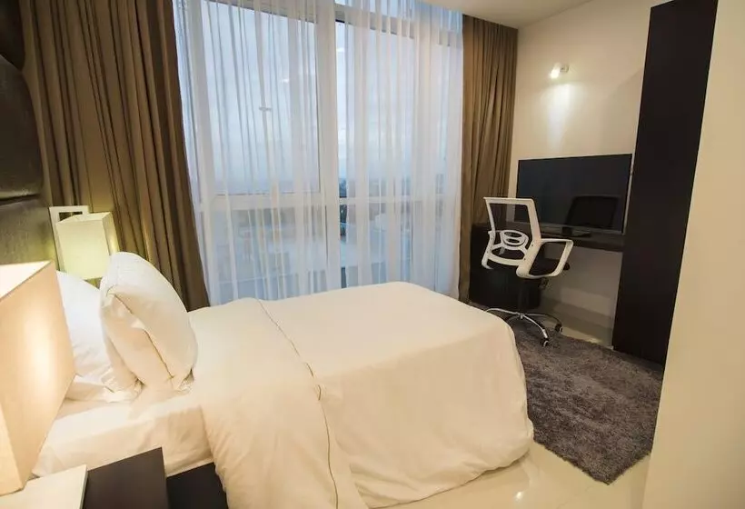 Platinum One Suites