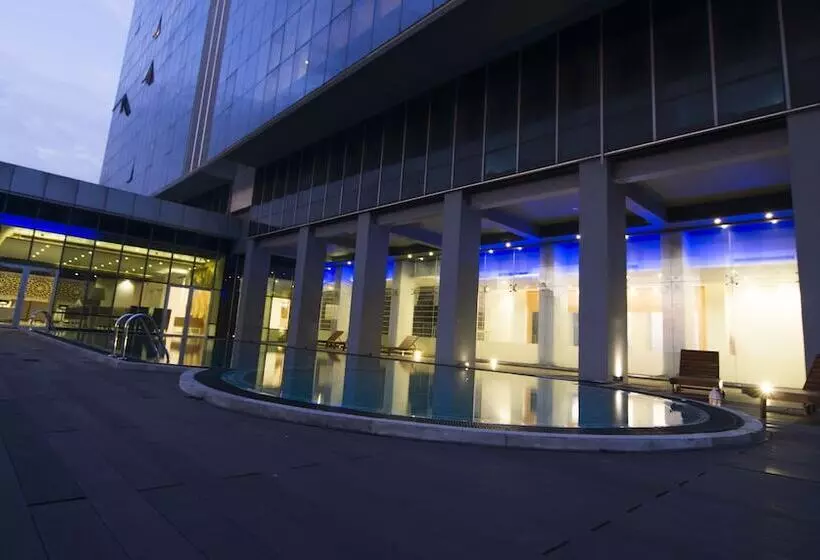 Fotos del hotel Platinum One Suites:  10