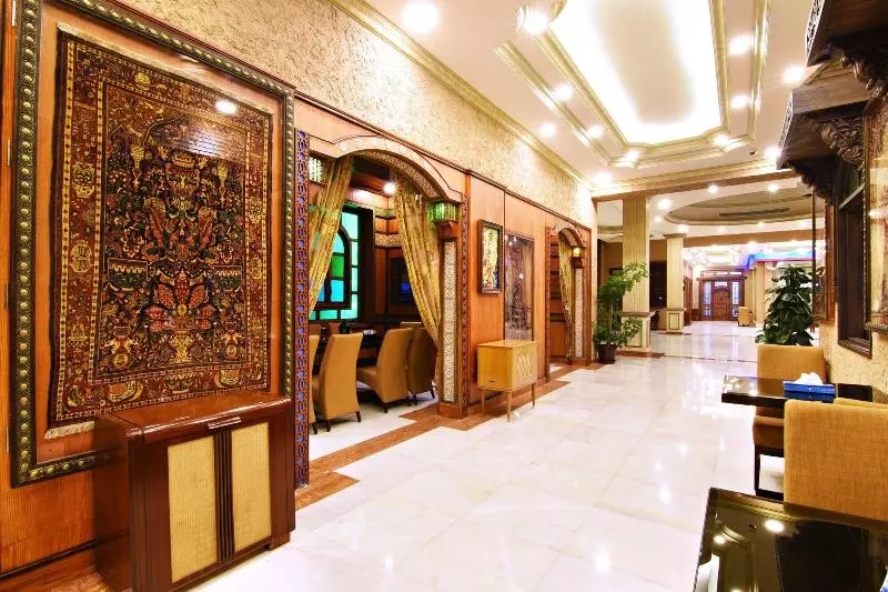 Fotos del hotel Karan:  7