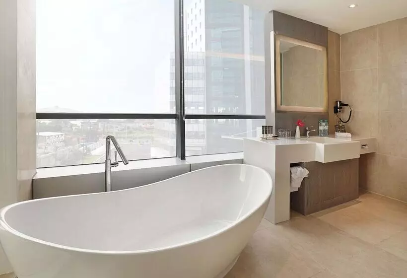 Fotos del hotel Novotel Samator Surabaya Timur:  8