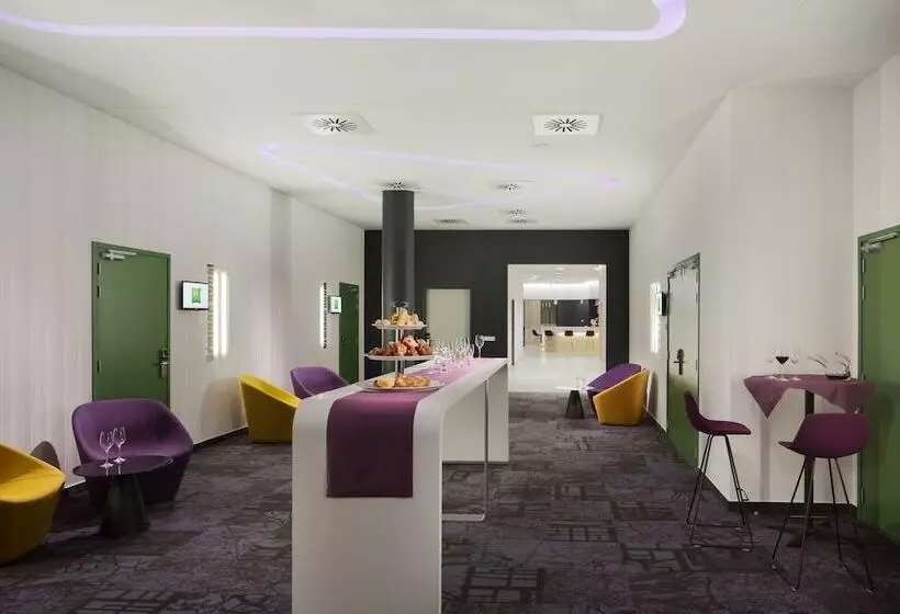 Fotos del hotel Ibis Styles Budapest Airport:  2