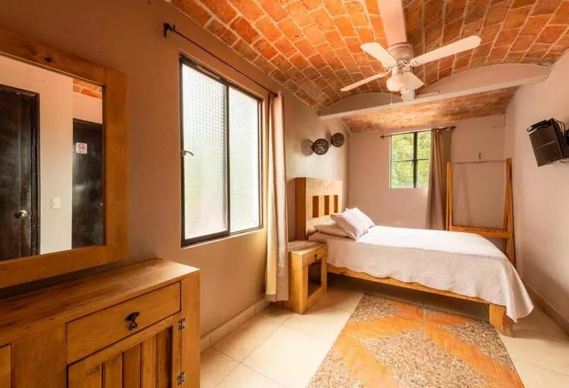 Fotos del hotel Meson Del Conde:  15