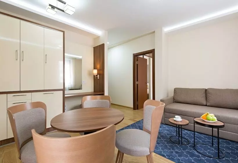 Fotos del hotel Prime  Garni:  3