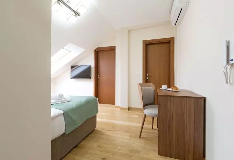 Fotos del hotel Prime  Garni:  8