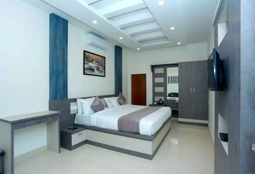 Fotos del hotel Oyo 10278 Hotel Caprice Residency:  10
