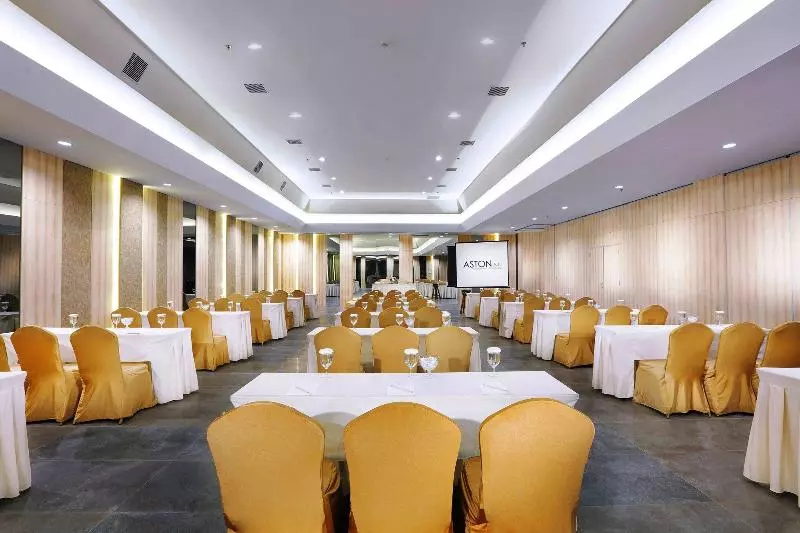 Fotos del hotel Aston Inn Pandanaran  Semarang:  10