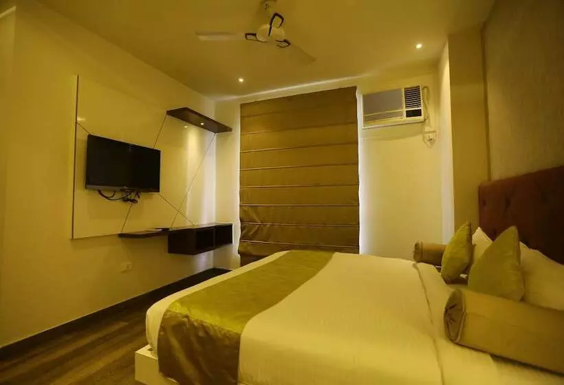 Fotos del hotel The Gurveer Royal:  20