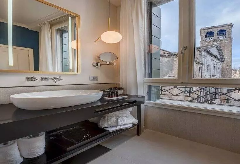 Fotos del hotel H10 Palazzo Canova:  50